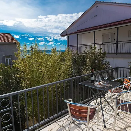Beachfront With Sea View - Classic With Sea View Crikvenica