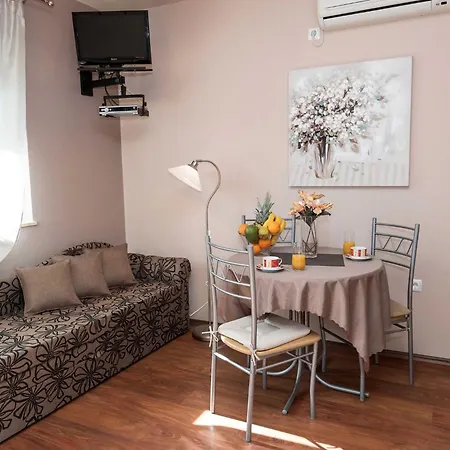 Beachfront With Sea View - Classic With Sea View Appartamento *